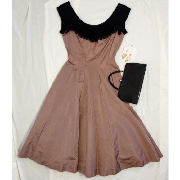 Handmade Vntg 1950s Black Velvet & Brown Midi Swing Dress - Picture 2 of 16